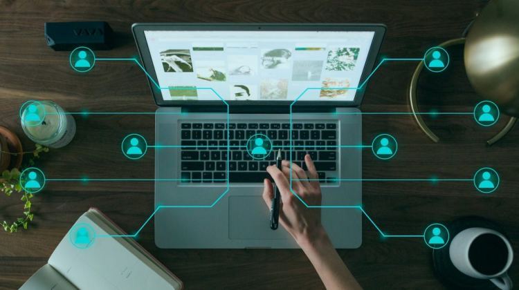 Reakcje na alarmy i automatyczne powiadomienia